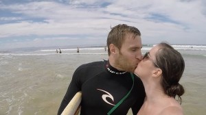 Surfers in love