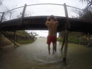 Another bridge, another pull up for Rich