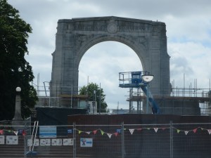 The Bridge of Remembrance cordoned off while it is repaired from quake damage