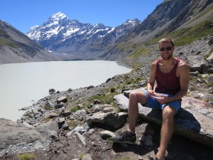 Rich enjoying lunch by Hooker lake