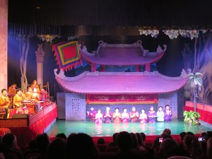 The cast taking a bow at the end of the show